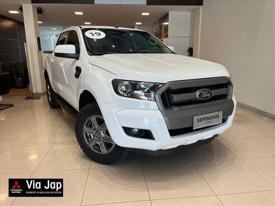 FORD RANGER 2.2 XLS 4X4 CD 16V DIESEL 4P AUTOMÁTICO FORD RANGER 2.2 XLS 4X4 CD 16V DIESEL 4P AUTOMÁTICO